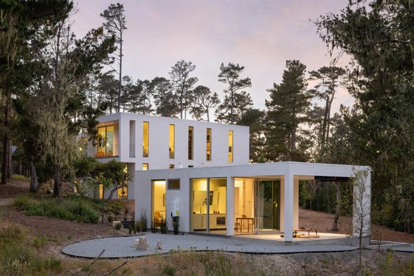 Backyard, Exterior, Facade, Modern