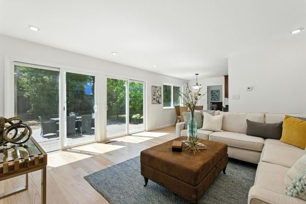 Interior, Living room, Recessed Lighting, Wood Texture Flooring
