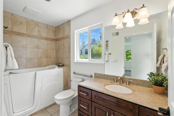 Bathroom, Interior, Recessed Lighting