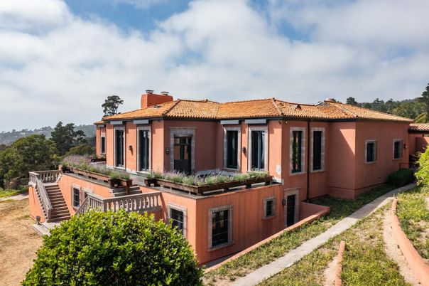Exterior, Facade, Mediterranean