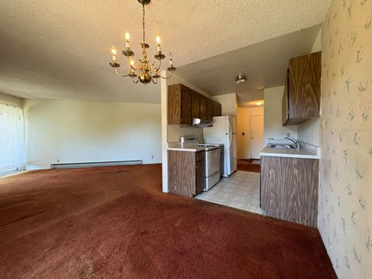 Chandelier, Interior, Kitchen