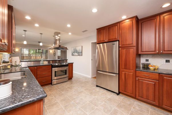 Interior, Kitchen, Pendant Lights, Recessed Lighting, Stainless Steel Appliances