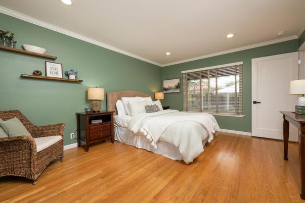 Bedroom, Interior, Recessed Lighting, Wood Texture Flooring