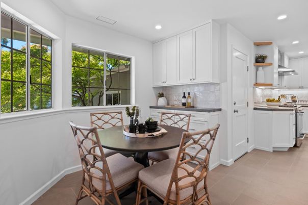 Dining room, Interior, Kitchen, Recessed Lighting