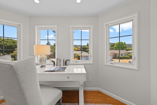Home Office, Interior, Recessed Lighting, Water, Wood Texture Flooring