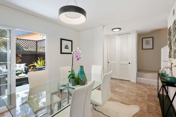 Dining room, Interior