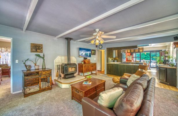 Fireplace, Interior, Living room