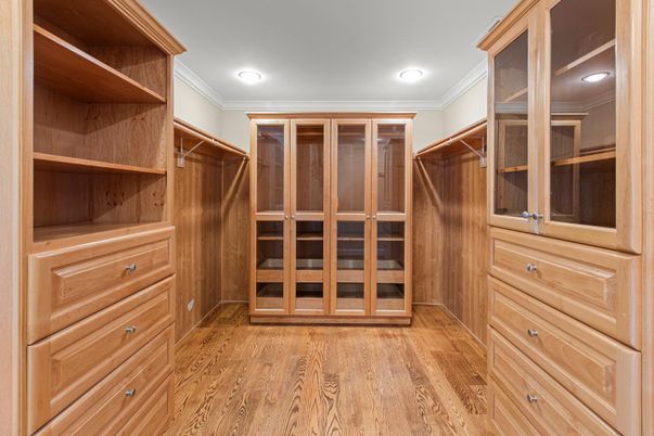 Interior, Recessed Lighting, Walk-in Closets, Wood Texture Flooring
