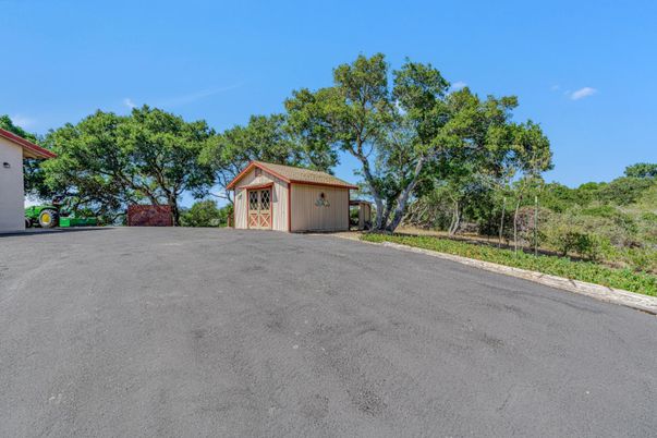 Detached Garage, Exterior