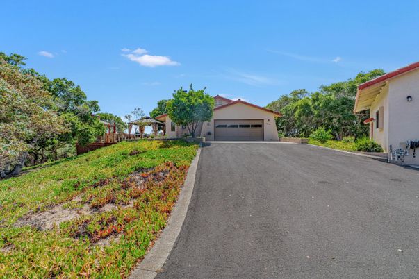 Backyard, Detached Garage, Exterior