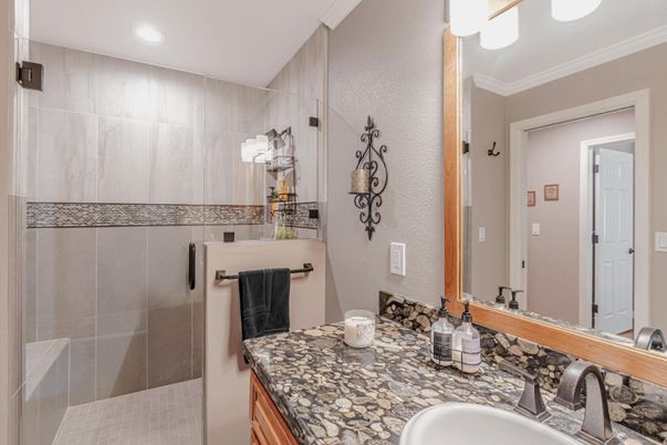 Bathroom, Interior, Recessed Lighting
