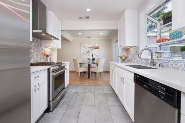 Dining room, Interior, Kitchen, Recessed Lighting, Stainless Steel Appliances, Wood Texture Flooring