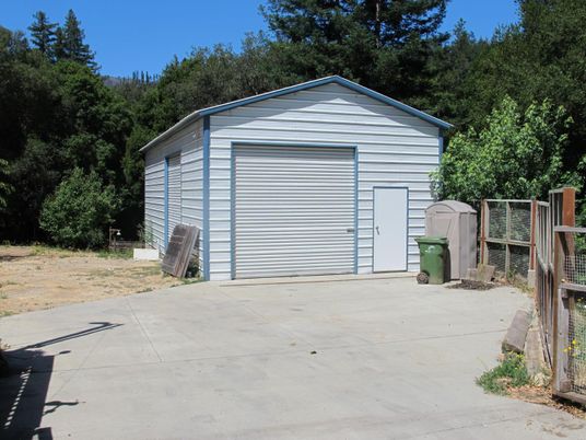 Detached Garage, Exterior