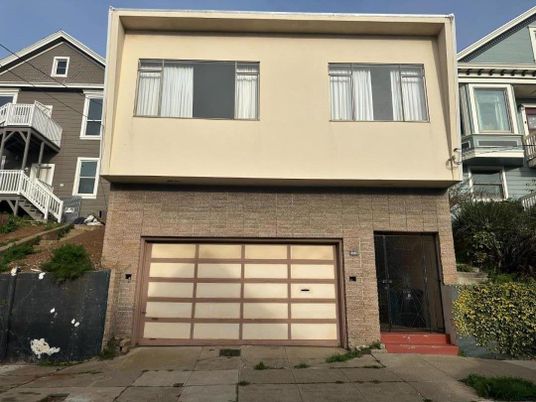 Attached, Exterior, Facade, Brick Facade, Rowhouse