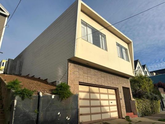 Attached, Exterior, Facade, Brick Facade, Modern