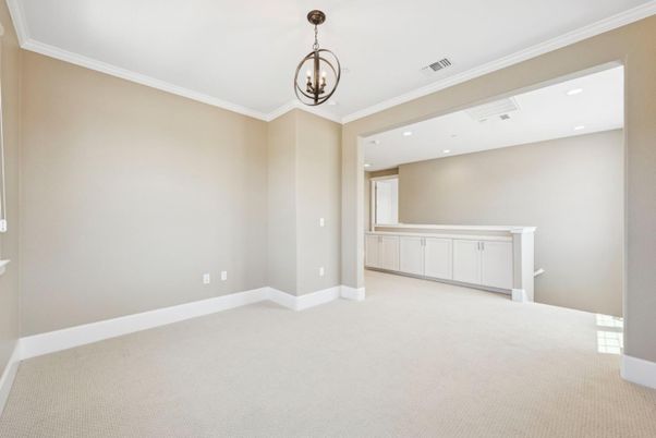 Empty room, Interior, Pendant Lights, Recessed Lighting