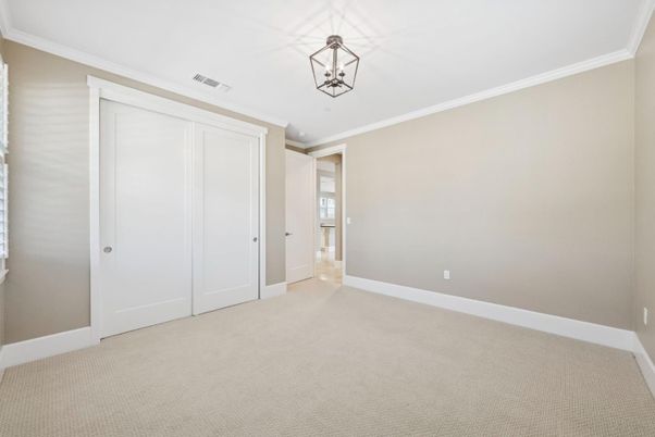 Empty room, Interior, Pendant Lights