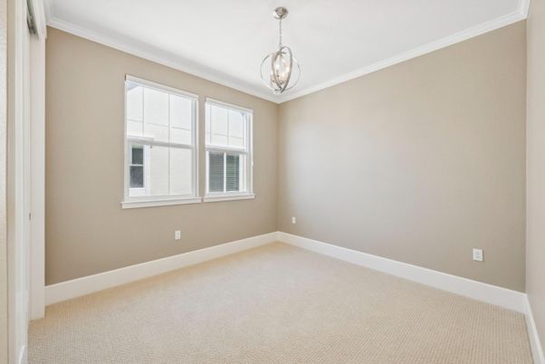 Empty room, Interior, Pendant Lights