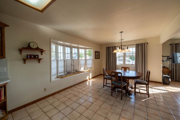 Dining room, Interior, Pendant Lights