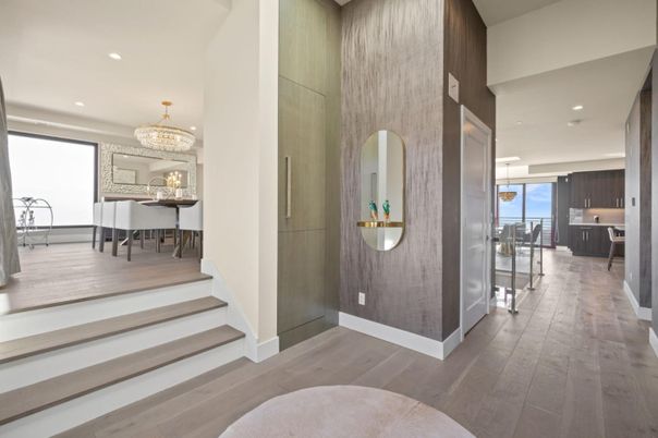 Chandelier, Dining room, Interior, Kitchen, Recessed Lighting, Wood Texture Flooring