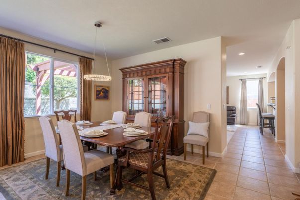 Dining room, Interior, Pendant Lights, Recessed Lighting