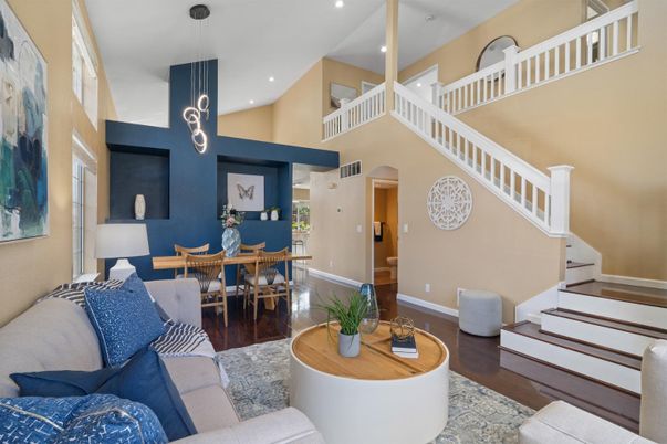 Dining room, Interior, Living room, Pendant Lights, Recessed Lighting, Wood Texture Flooring