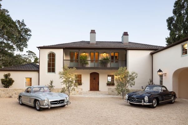 Exterior, Facade, Mediterranean