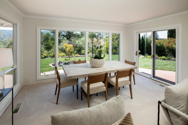 Dining room, Interior