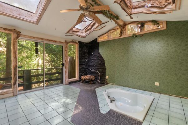 Bathroom, Interior, Sun Room