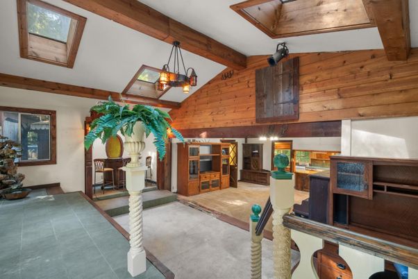 Interior, Pendant Lights, Wooden Beams, Wooden Walls
