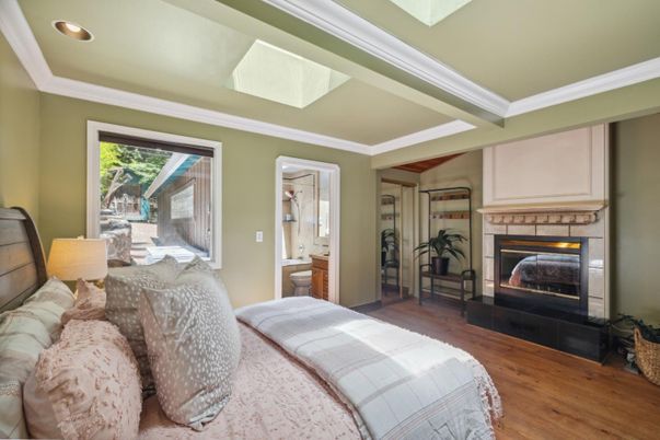 Bedroom, Fireplace, Interior, Recessed Lighting, Wood Texture Flooring