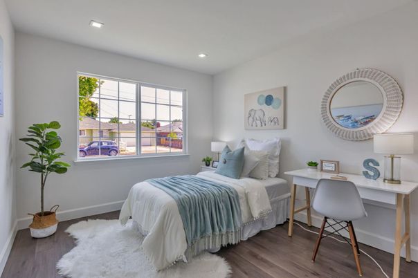 Bedroom, Home Office, Interior, Recessed Lighting, Wood Texture Flooring