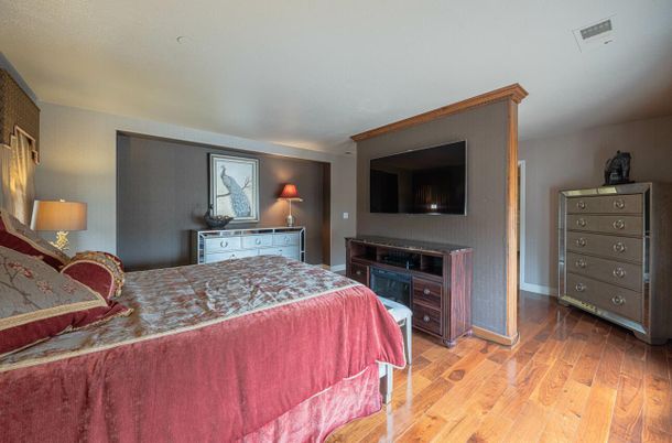 Bedroom, Interior, Wood Texture Flooring
