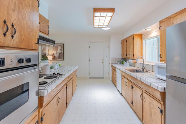 Interior, Kitchen, Tile Countertops