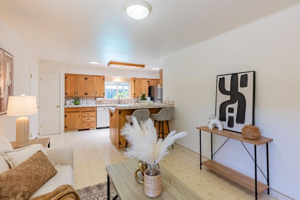 Interior, Kitchen, Living room, Recessed Lighting, Tile Countertops