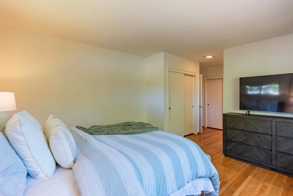 Bedroom, Interior, Recessed Lighting, Wood Texture Flooring