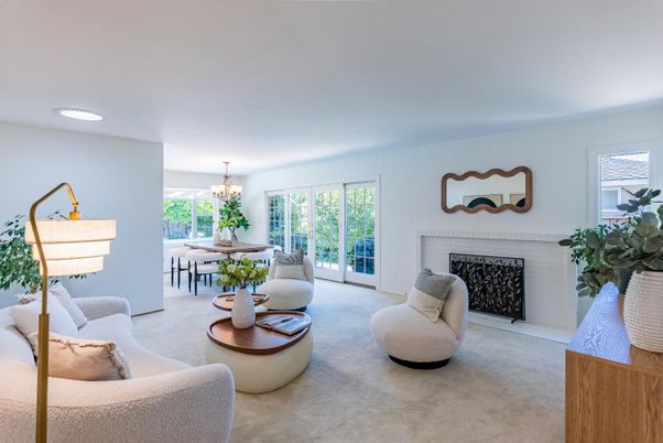 Chandelier, Dining room, Fireplace, Interior, Living room, Recessed Lighting
