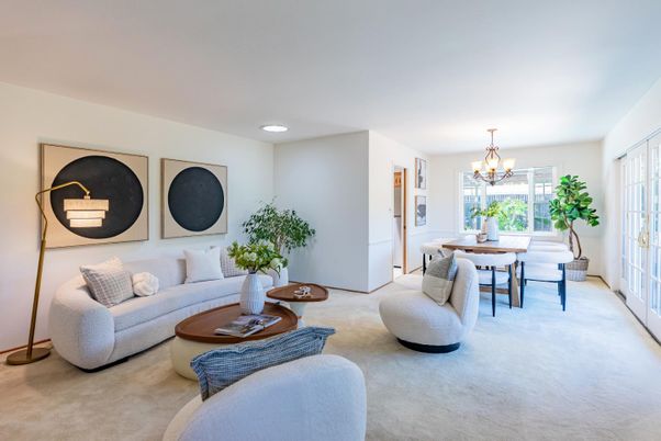Chandelier, Dining room, Interior, Living room, Recessed Lighting