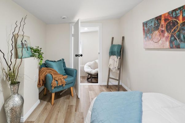 Bedroom, Interior, Recessed Lighting, Wood Texture Flooring