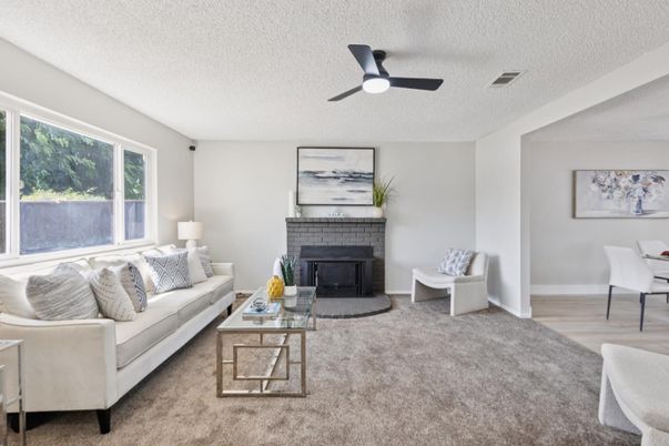 Fireplace, Interior, Living room