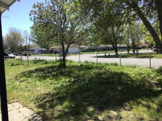 Exterior, Tennis Courts