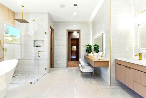 Bathroom, Free Standing Baths, Glass Shower, Interior, Recessed Lighting