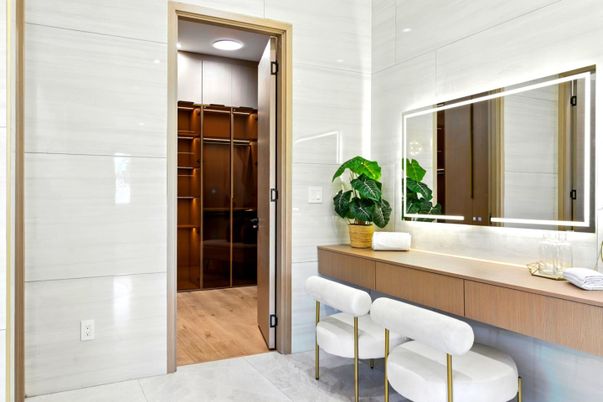 Bathroom, Interior, Recessed Lighting, Wood Texture Flooring