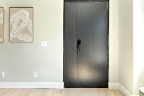 Elevator, Interior, Wood Texture Flooring