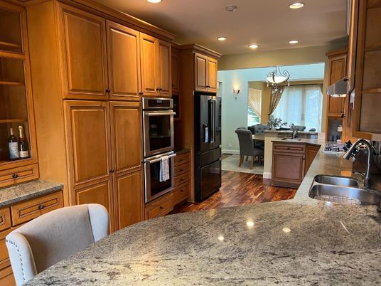 Chandelier, Dining room, Interior, Kitchen, Recessed Lighting, Stainless Steel Appliances, Wood Texture Flooring