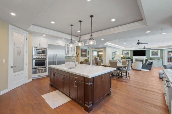 Dining room, Interior, Kitchen, Living room, Pendant Lights, Recessed Lighting, Stainless Steel Appliances, Wood Texture Flooring