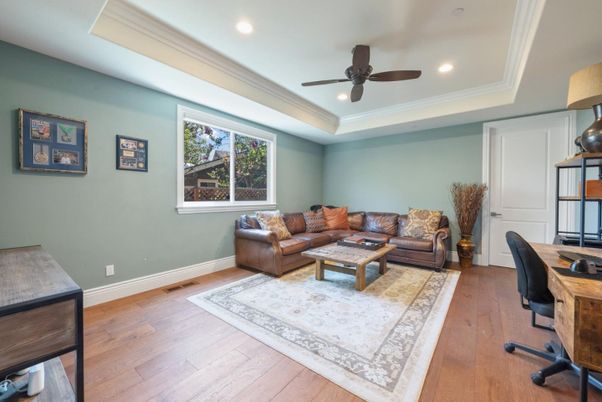 Home Office, Interior, Living room, Recessed Lighting, Wood Texture Flooring