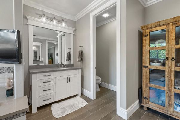 Bathroom, Interior, Recessed Lighting, Wood Texture Flooring
