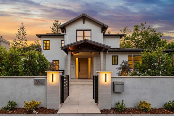 Exterior, Facade, Spanish Mediterranean