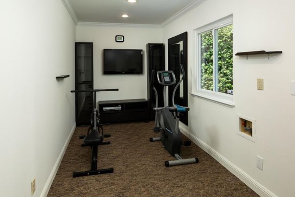 Fitness Equipment, Interior, Recessed Lighting